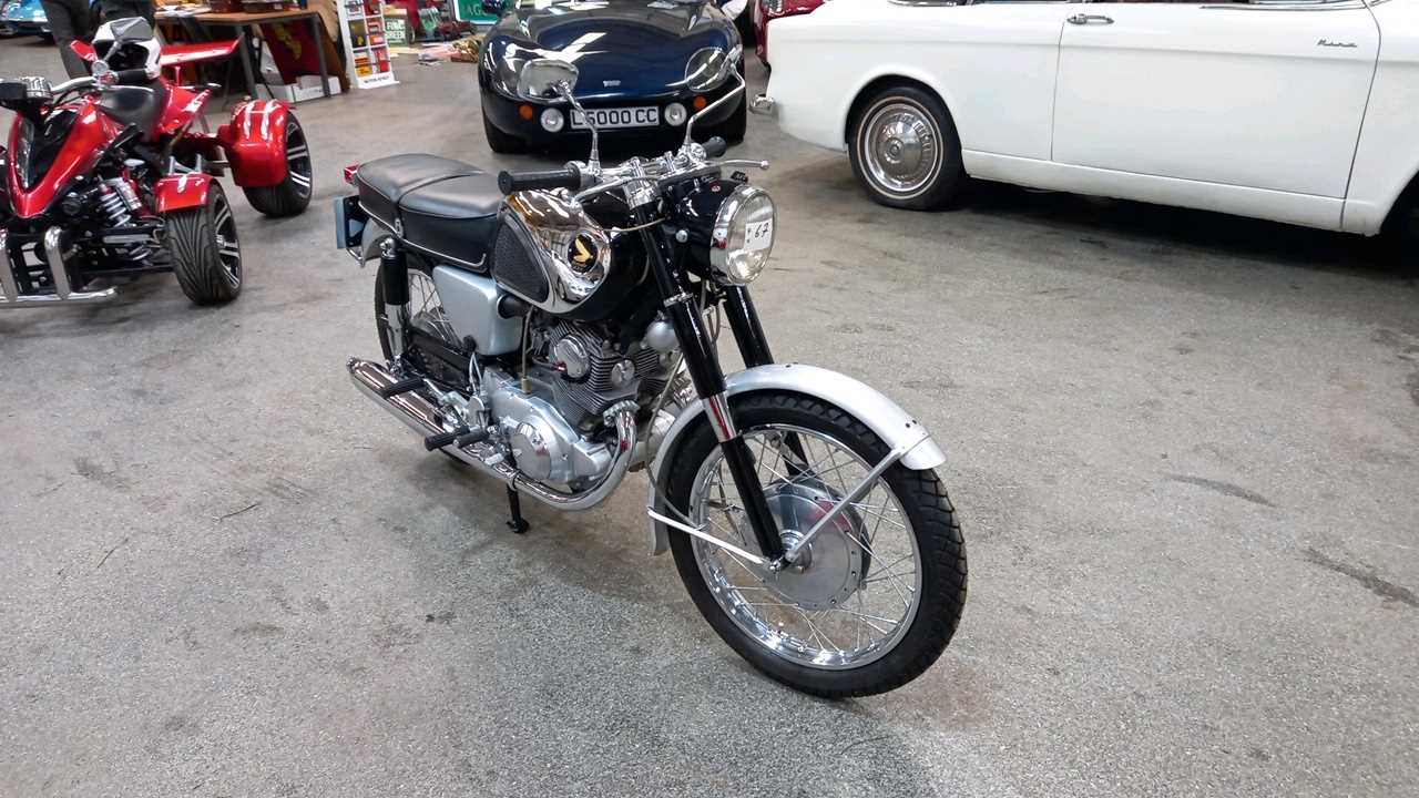 Lot 67 - 1964 HONDA CB72