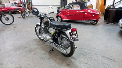 Lot 67 - 1964 HONDA CB72