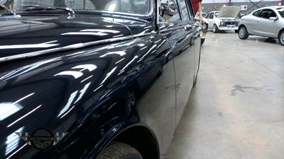 Lot 465 - 1967 DAIMLER V8 250