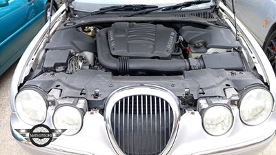 Lot 185 - 2000 JAGUAR S-TYPE V8 AUTO