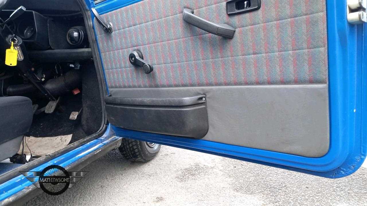 Lot 464 - 1994 ROVER MINI SPRITE