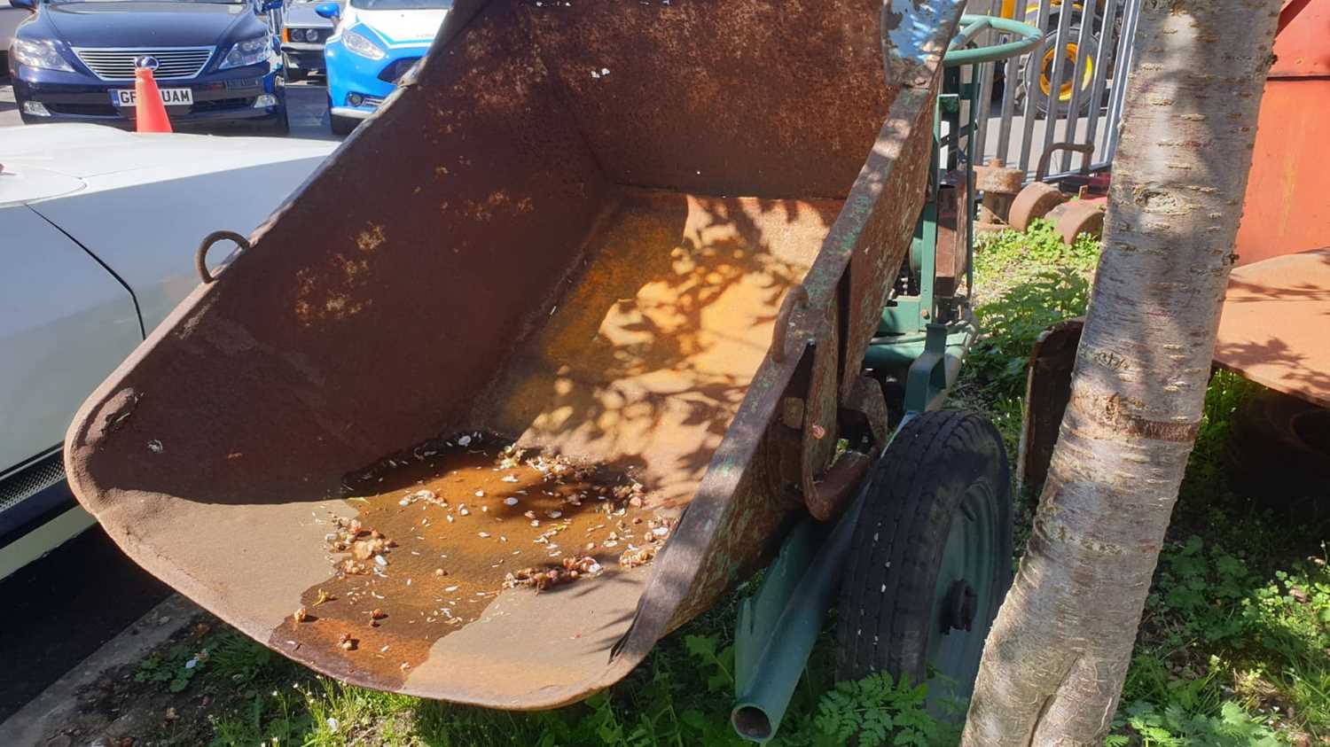 Lot 356 AUTO BARROW