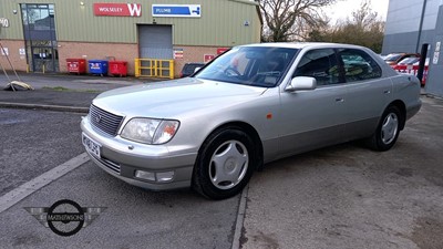 Lot 484 - 2000 LEXUS LS400 AUTO