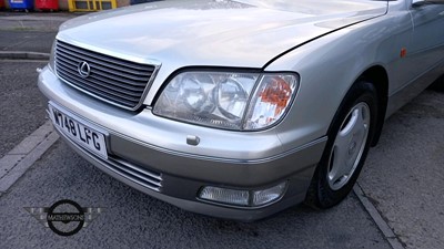 Lot 484 - 2000 LEXUS LS400 AUTO