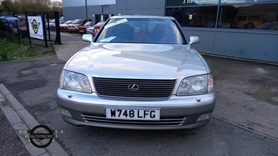 Lot 484 - 2000 LEXUS LS400 AUTO