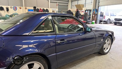 Lot 340 - 1996 MERCEDES SL 320 AUTO