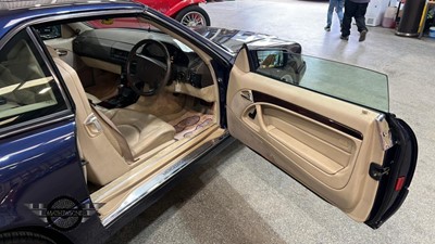 Lot 340 - 1996 MERCEDES SL 320 AUTO