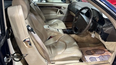 Lot 340 - 1996 MERCEDES SL 320 AUTO
