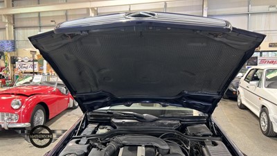 Lot 340 - 1996 MERCEDES SL 320 AUTO