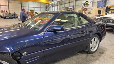 Lot 340 - 1996 MERCEDES SL 320 AUTO