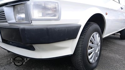 Lot 301 - 1990 AUSTIN MAESTRO 500 L