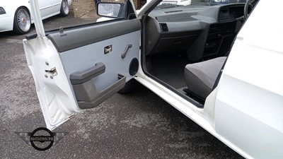 Lot 301 - 1990 AUSTIN MAESTRO 500 L