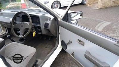 Lot 301 - 1990 AUSTIN MAESTRO 500 L