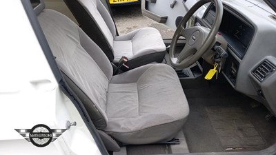 Lot 301 - 1990 AUSTIN MAESTRO 500 L