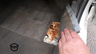 Lot 301 - 1990 AUSTIN MAESTRO 500 L