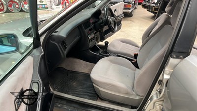 Lot 582 - 1993 AUDI 80 E