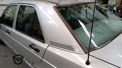 Lot 690 - 1990 MERCEDES 190E AUTO