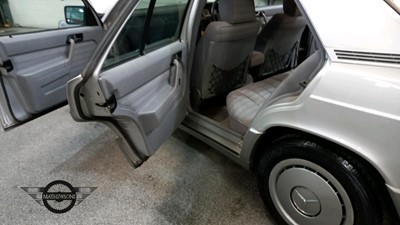 Lot 690 - 1990 MERCEDES 190E AUTO