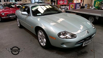 Lot 374 - 1998 JAGUAR XK8 COUPE AUTO