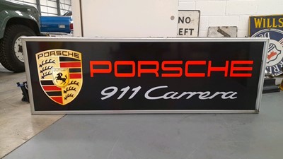 Lot 499 - PORSCHE 911 CARRERA GOLD SHIELD LIGHT UP SIGN