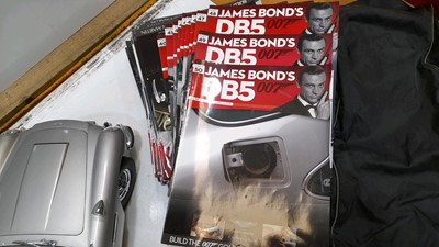 Lot 339 - JAMES BOND DB5 & WEEKLY PARTS MAGAZINE