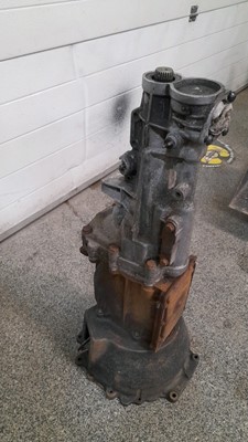 Lot 691 - FORD TYPE 9 5 SPEED GEARBOX