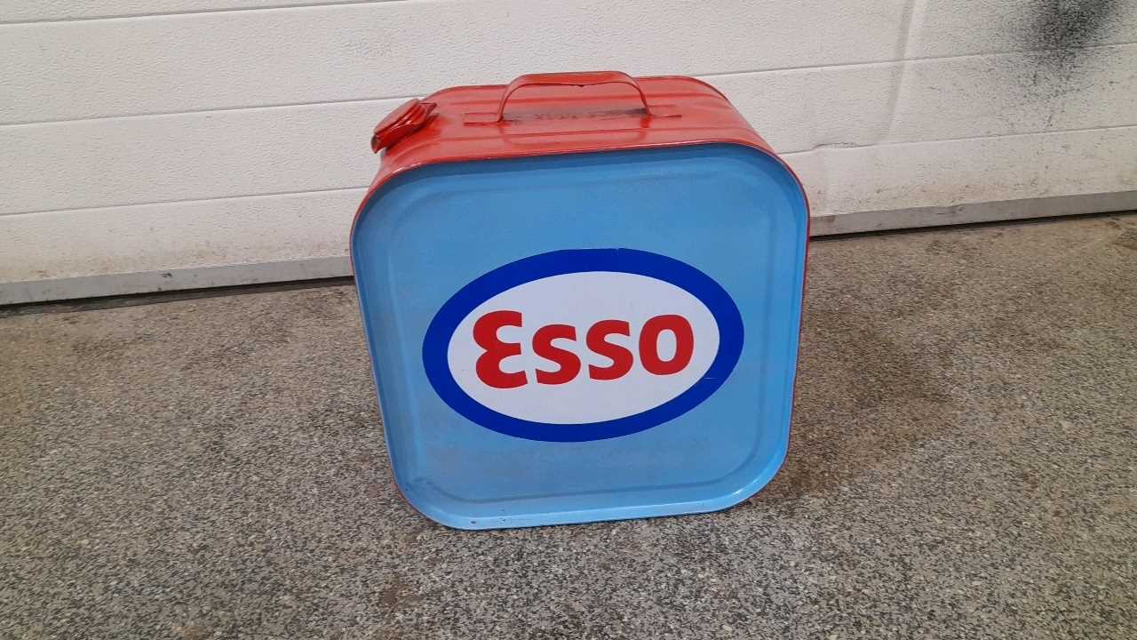 Lot 555 - ESSO PETROL CAN RED/BLUE