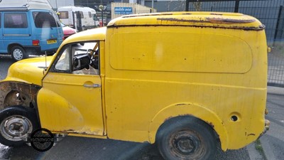 Lot 702 - 1972 MORRIS VAN