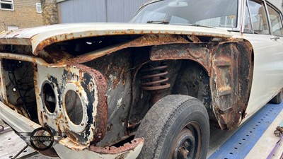 Lot 317 - FORD ZODIAC