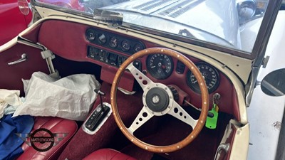 Lot 425 - 1972 VIKING JAGUAR 420 SSR