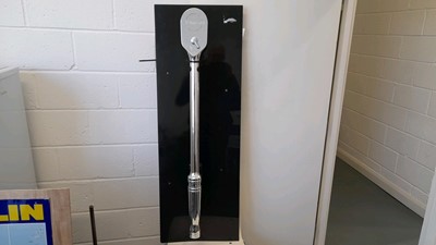 Lot 451 - SNAPON ADVERTISING MOUNTED RATCHET 52"X18"