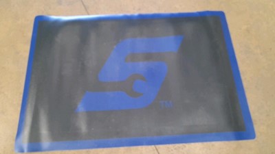 Lot 627 - SNAPON RUBBER MAT