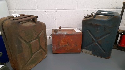 Lot 611 - SELECTION OF PETROL CANS X 5