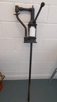 Lot 607 - 200L OIL PUMP