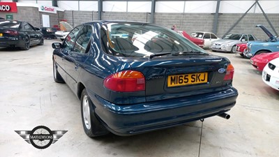 Lot 328 - 1995 FORD MONDEO 24V GHIA AUTO