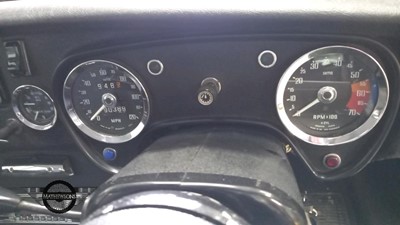 Lot 380 - 1976 MG B GT