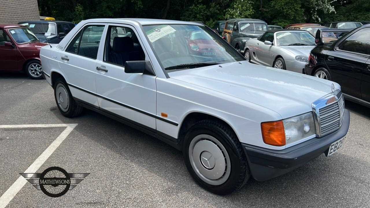 Lot 67 - 1988 MERCEDES 190E AUTO