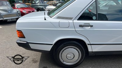 Lot 67 - 1988 MERCEDES 190E AUTO