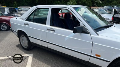 Lot 67 - 1988 MERCEDES 190E AUTO