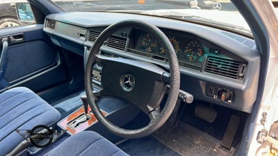 Lot 67 - 1988 MERCEDES 190E AUTO