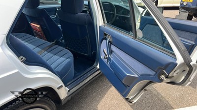 Lot 67 - 1988 MERCEDES 190E AUTO