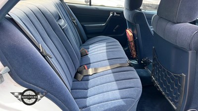 Lot 67 - 1988 MERCEDES 190E AUTO