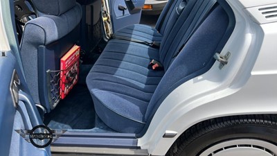 Lot 67 - 1988 MERCEDES 190E AUTO