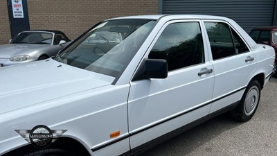 Lot 67 - 1988 MERCEDES 190E AUTO