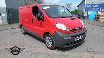 Lot 572 - 2005 VAUXHALL VIVARO 2700 DTI SWB