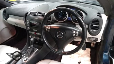 Lot 564 - 2005 MERCEDES SLK280 AUTO
