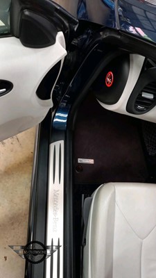Lot 564 - 2005 MERCEDES SLK280 AUTO