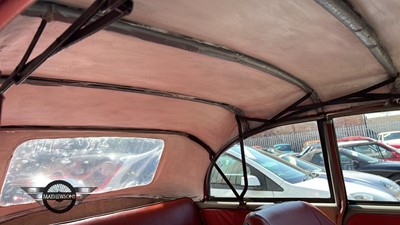 Lot 301 - 1959 MORRIS 1000