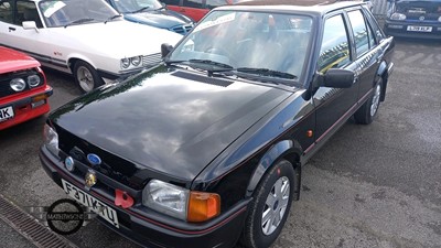 Lot 95 - 1989 FORD ESCORT LX