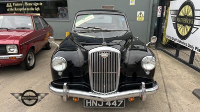 Lot 422 - 1953 WOLSELEY 4/44